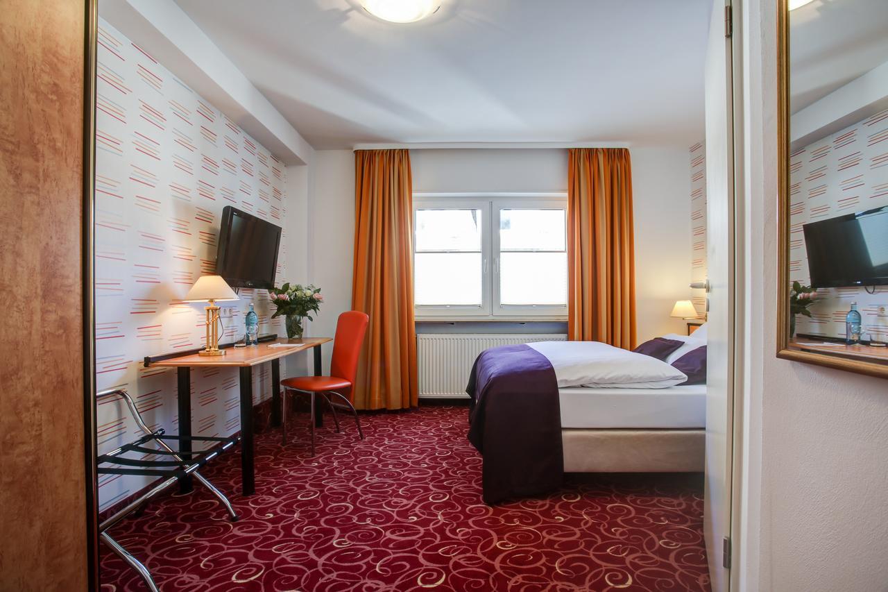 Rhein Neckar Hotel MHG Exterior foto