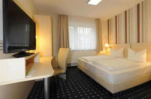 Rhein Neckar Hotel MHG Exterior foto